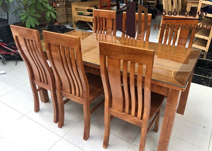 Bàn ăn gỗ giá rẻ tại Hội An