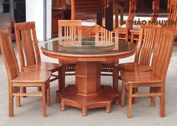 kiểu bàn tròn hoặc oval